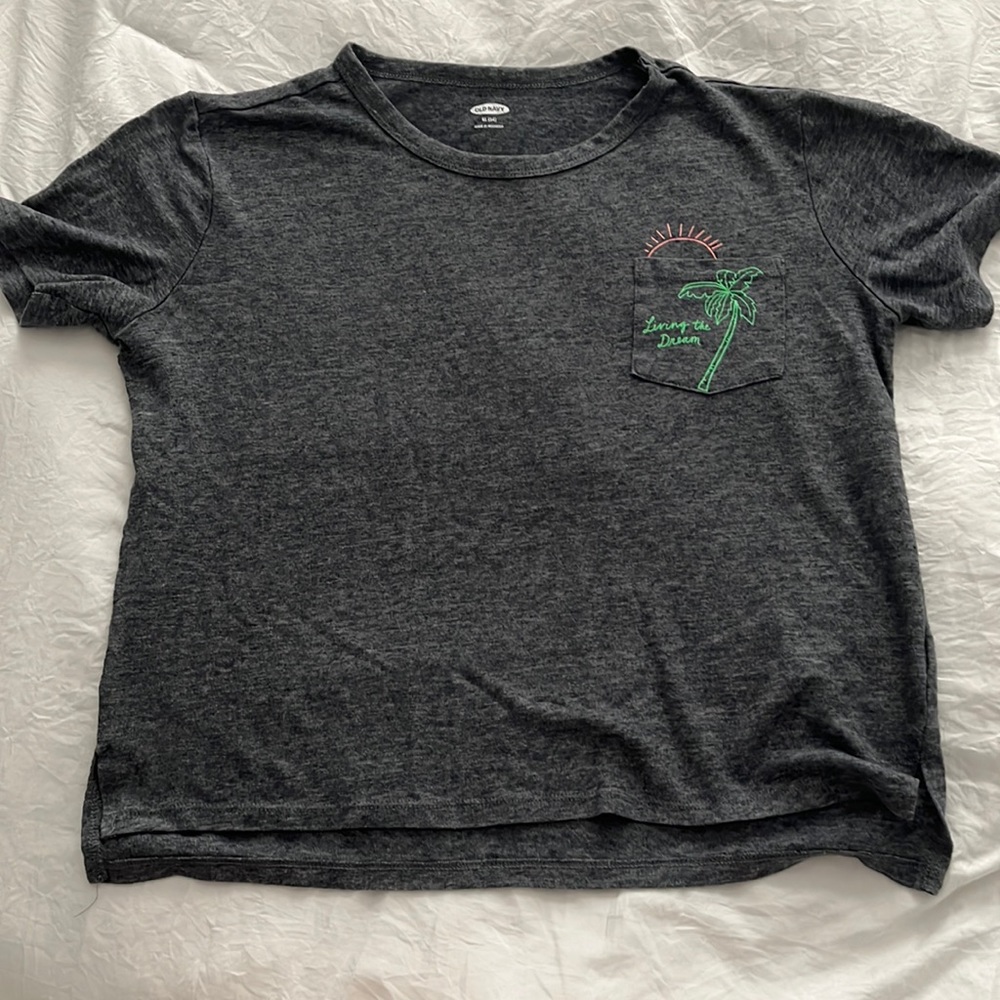 cropped t-shirt